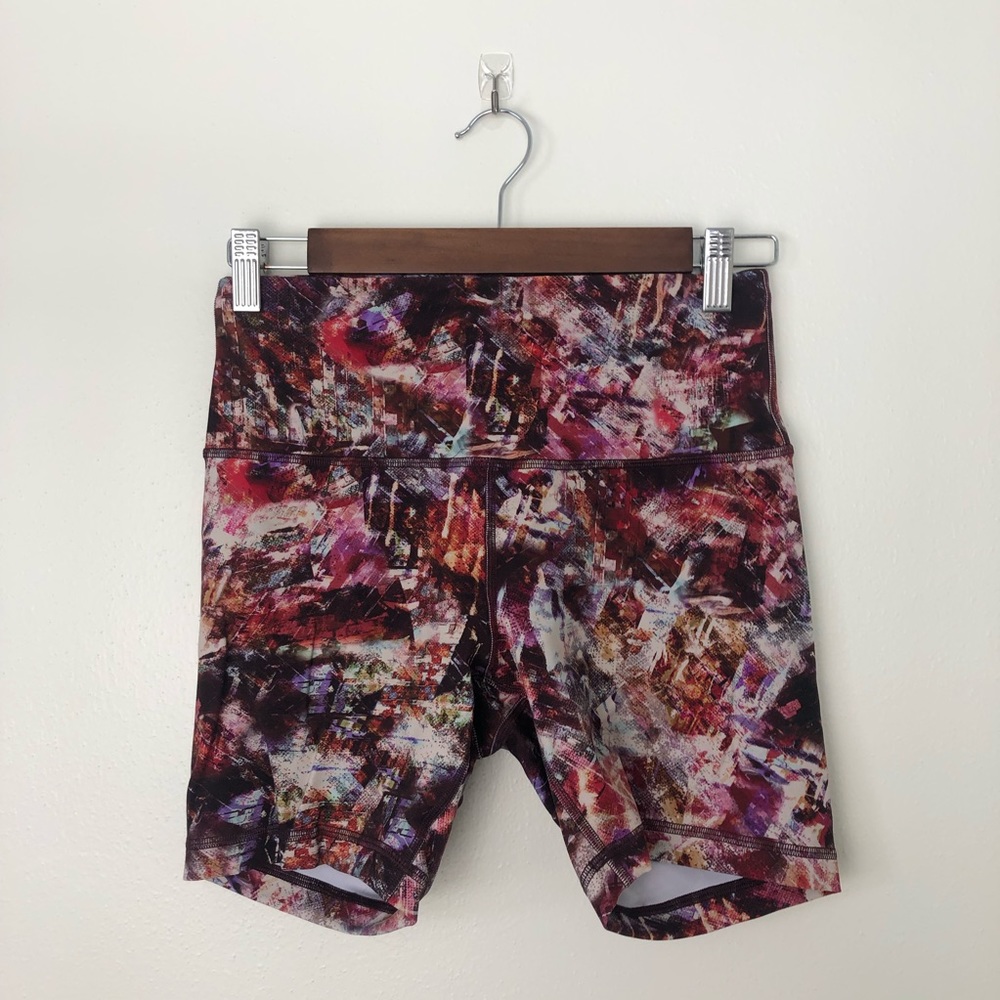 Lululemon Wunder Train High-Rise Short